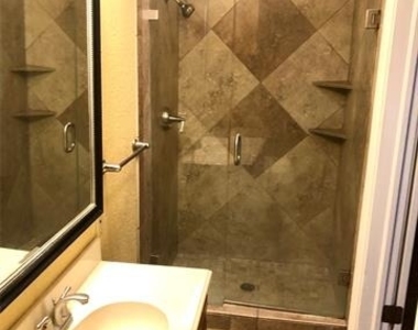 3444 Rogers Avenue - Photo Thumbnail 8
