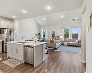 132 Chase Creek Drive - Photo Thumbnail 4