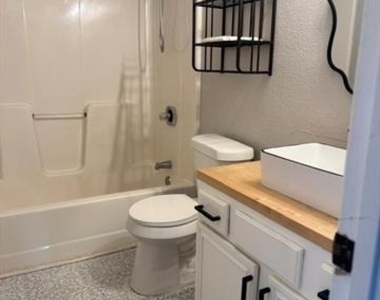 9850 Kathy Lynn Place - Photo Thumbnail 10