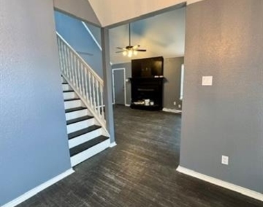 9850 Kathy Lynn Place - Photo Thumbnail 6