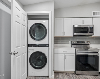 449 N Williams -- - Photo Thumbnail 17