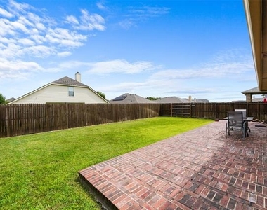 2023 Sterling Gate Drive - Photo Thumbnail 28