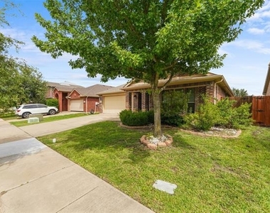 2023 Sterling Gate Drive - Photo Thumbnail 5