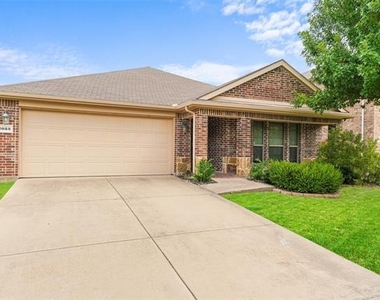 2023 Sterling Gate Drive - Photo Thumbnail 2