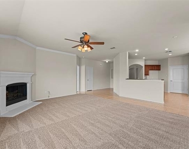2023 Sterling Gate Drive - Photo Thumbnail 7