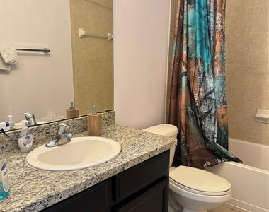 2851 W Prospect Road - Photo Thumbnail 8