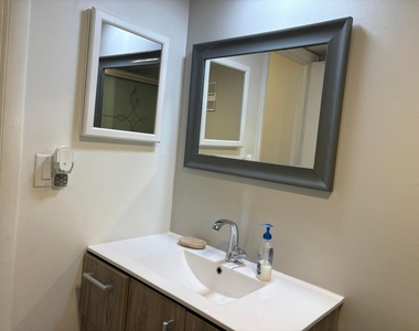 8900 Washington Boulevard - Photo Thumbnail 13