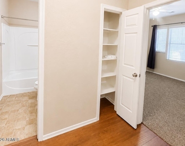 17636 W Maui Lane - Photo Thumbnail 27