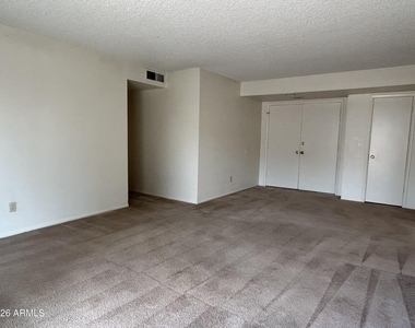 1653 W Plana Avenue - Photo Thumbnail 3