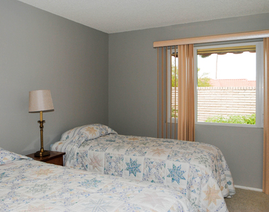 13812 N Crown Point - Photo Thumbnail 7
