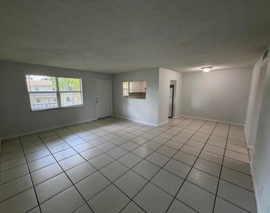 4160 Nw 21st Street - Photo Thumbnail 6