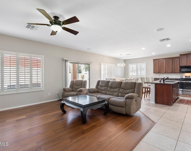 2881 E Tonto Drive - Photo Thumbnail 4