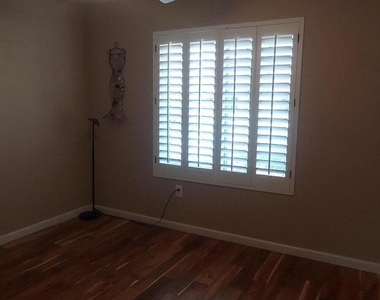 14909 W Alpaca Drive - Photo Thumbnail 11