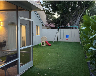 6165 Nw 77th Place - Photo Thumbnail 4