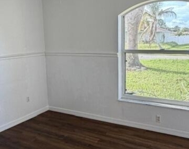 238 Sw Chandler Terrace - Photo Thumbnail 10
