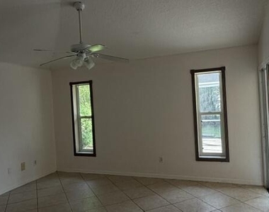 238 Sw Chandler Terrace - Photo Thumbnail 16