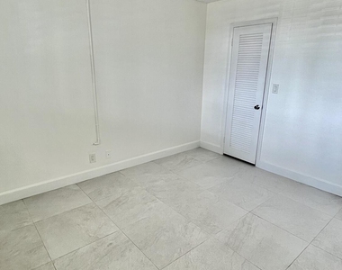4381 Trevi Court - Photo Thumbnail 14