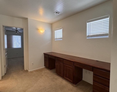 14955 N 174th Lane - Photo Thumbnail 22