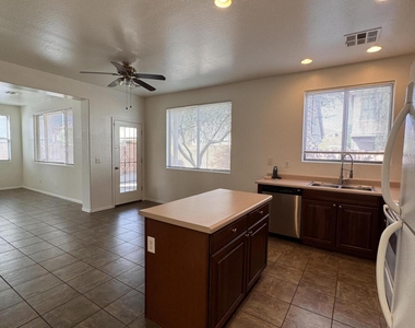 14955 N 174th Lane - Photo Thumbnail 13