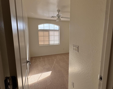 14955 N 174th Lane - Photo Thumbnail 40