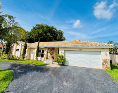 6421 Crossbow Court - Photo Thumbnail 14