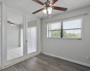 701 Nw 19th Street - Photo Thumbnail 9