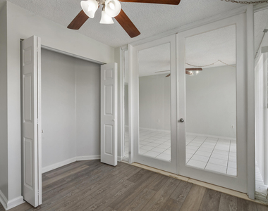 701 Nw 19th Street - Photo Thumbnail 10