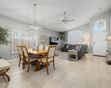 9026 W Escuda Drive - Photo Thumbnail 6