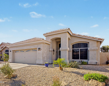 9026 W Escuda Drive - Photo Thumbnail 2