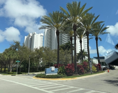 15051 Royal Oaks Lane - Photo Thumbnail 27