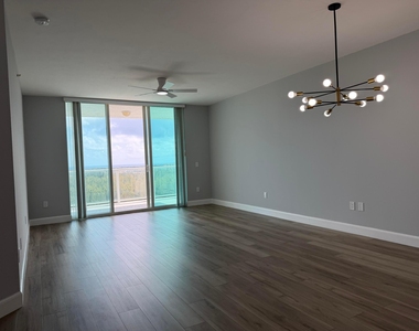 15051 Royal Oaks Lane - Photo Thumbnail 2