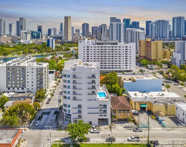 39 Nw 7th Avenue - Photo Thumbnail 12