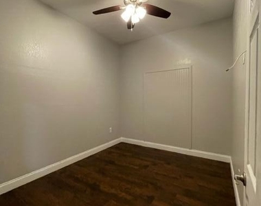 704 Sw 6th Street - Photo Thumbnail 4