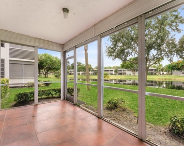 4240 Oaks Terrace - Photo Thumbnail 3