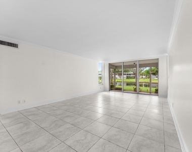 4240 Oaks Terrace - Photo Thumbnail 1
