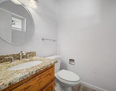 8430 N 80th Place - Photo Thumbnail 15