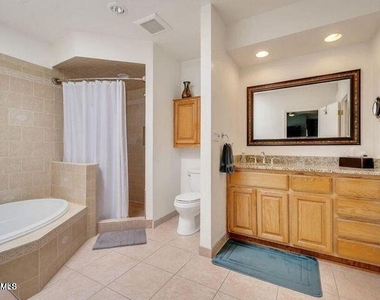8430 N 80th Place - Photo Thumbnail 8