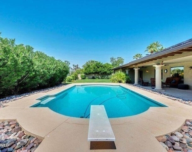 8430 N 80th Place - Photo Thumbnail 14