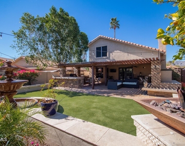 2911 E Windmere Drive - Photo Thumbnail 20