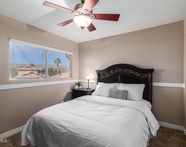 2911 E Windmere Drive - Photo Thumbnail 18