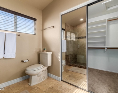 2911 E Windmere Drive - Photo Thumbnail 15