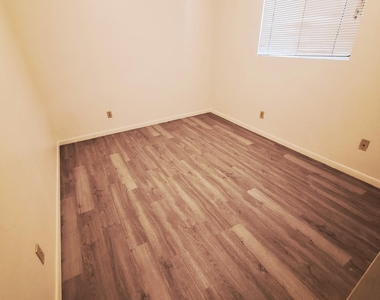36 W Pasadena Avenue - Photo Thumbnail 5
