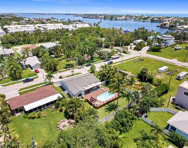728 Ne 9th Avenue - Photo Thumbnail 38