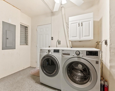 728 Ne 9th Avenue - Photo Thumbnail 24