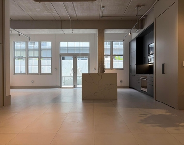 425 N Andrews Avenue - Photo Thumbnail 22