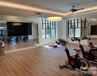 4220 Colony Plaza Drive - Photo Thumbnail 21