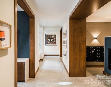 4220 Colony Plaza Drive - Photo Thumbnail 12