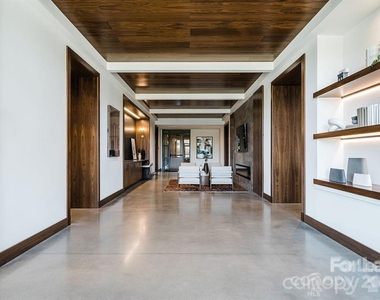 4220 Colony Plaza Drive - Photo Thumbnail 5