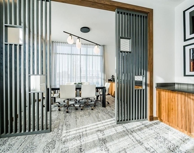 4220 Colony Plaza Drive - Photo Thumbnail 6