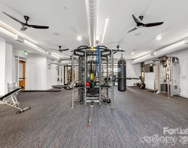 4220 Colony Plaza Drive - Photo Thumbnail 15